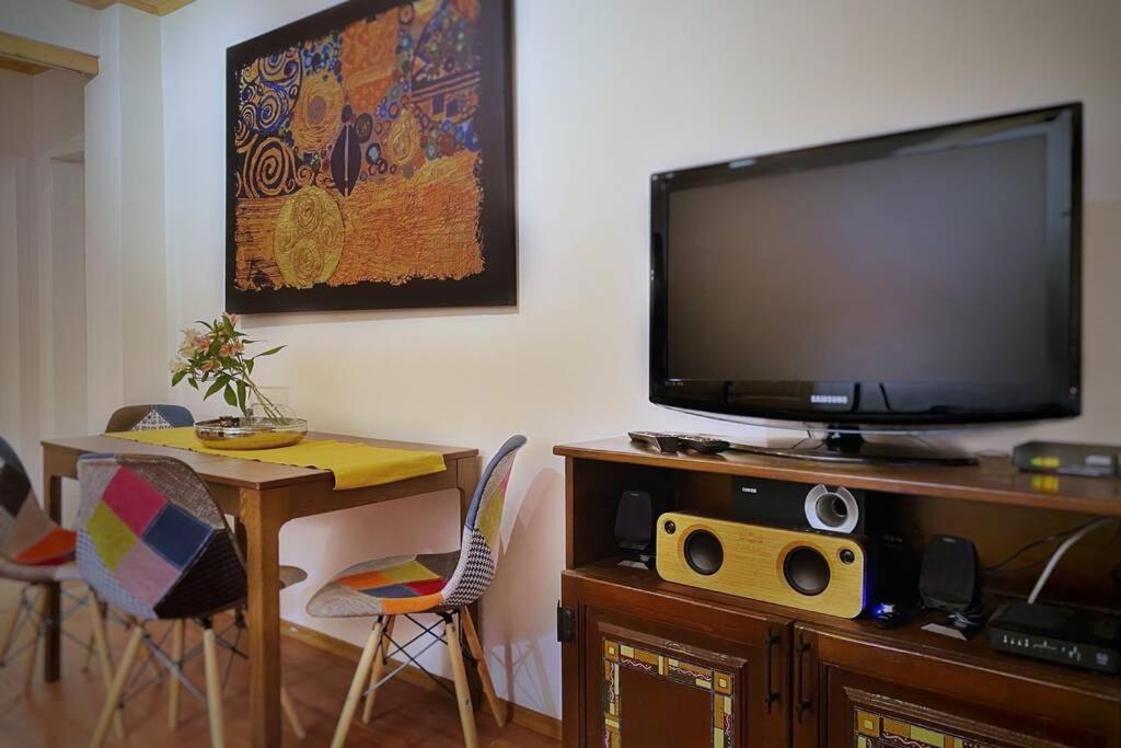 The Secret Lodge- New With Private Garage, Entire House Veliko Tărnovo Exteriör bild